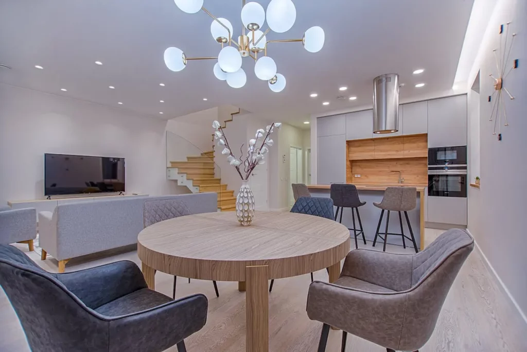 Highlight the property’s unique features and local lifestyle perks.