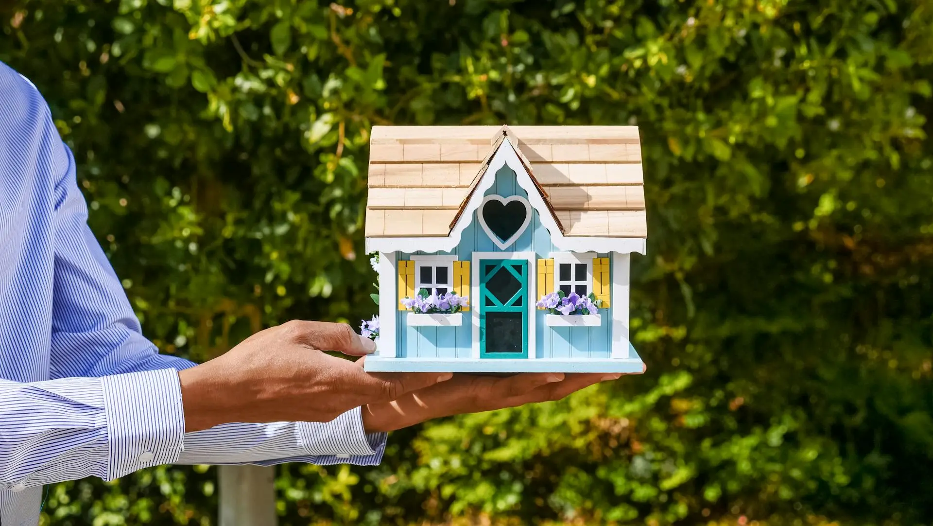 Simple, seasonal updates can make your listings shine this spring.