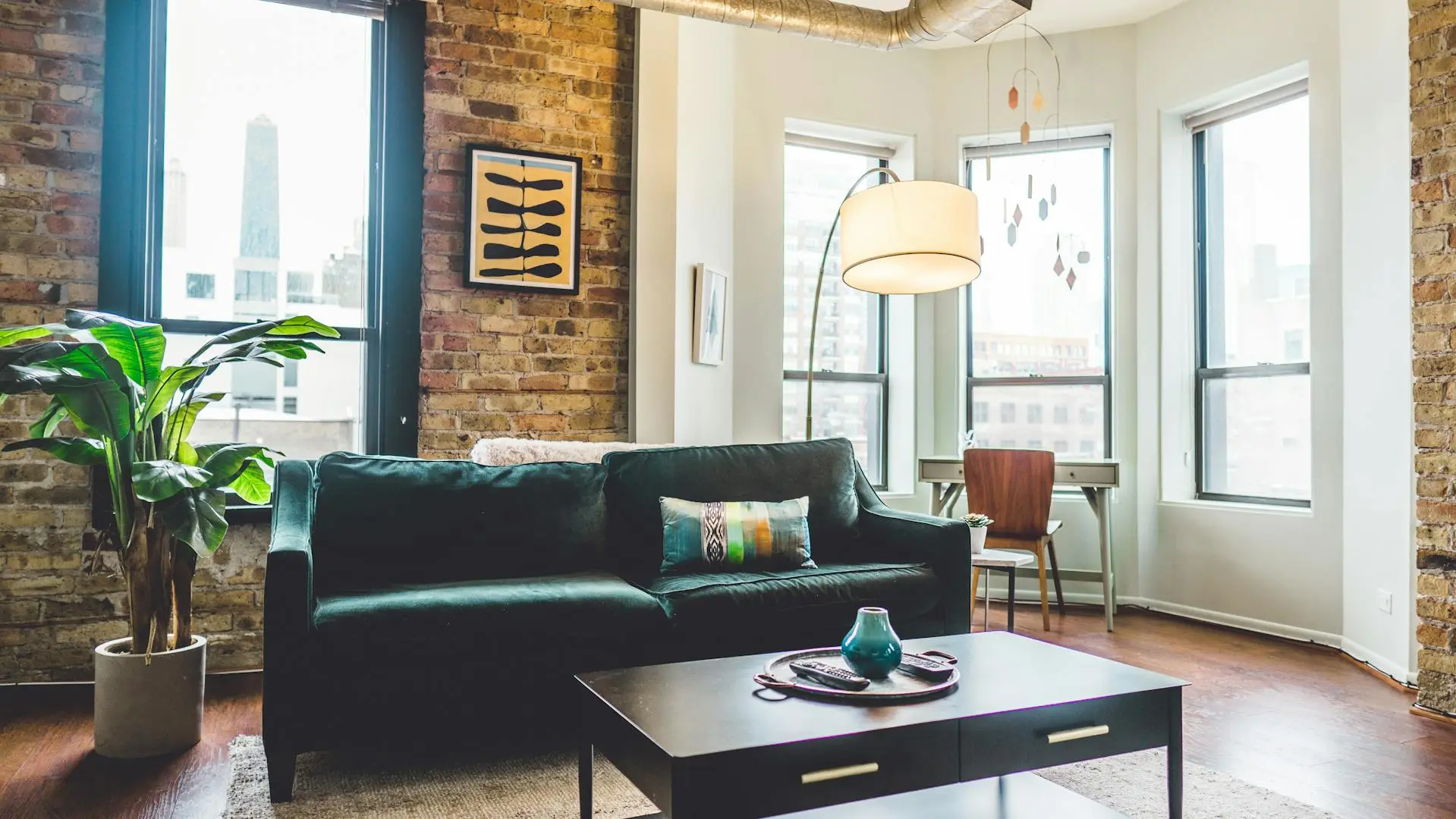 You don’t need a huge budget to make a big impression this season.