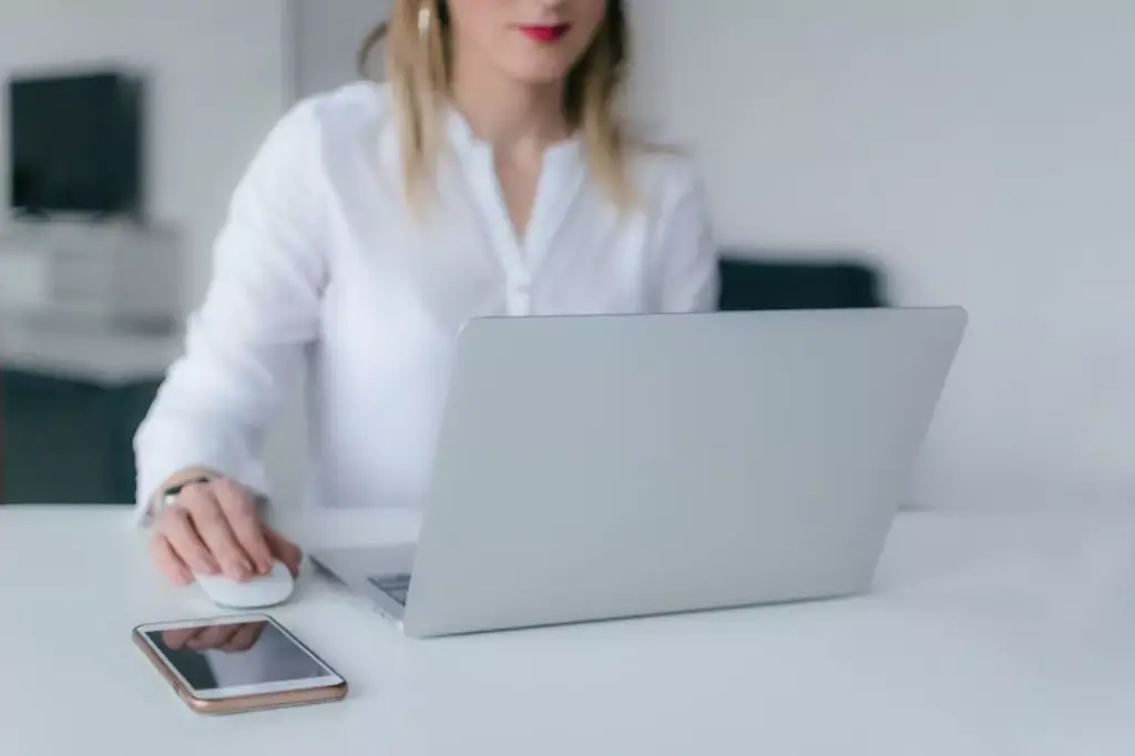 Use data backed pricing to show sellers you're the expert they need.