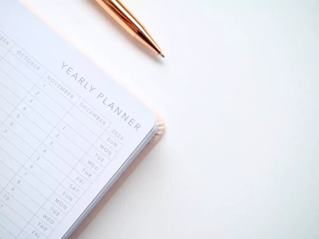 A scheduler keeps your summer content flowing—even when you're out showing homes.