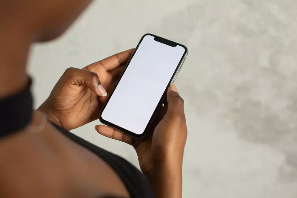 Short, engaging videos help buyers fall in love faster.