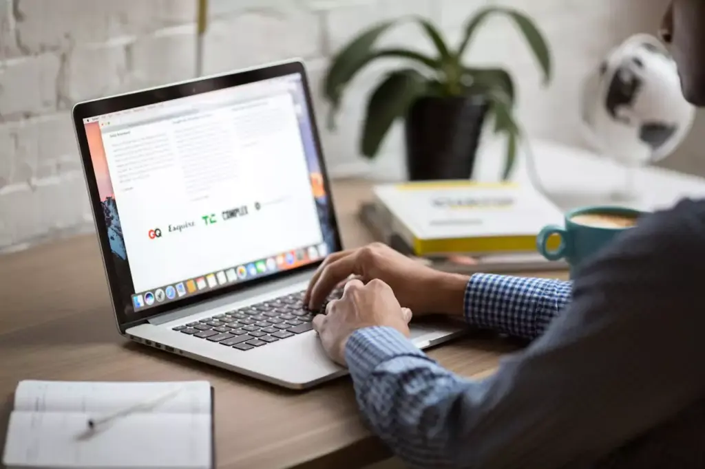 Regular updates with helpful content ensure your name stays in your clients’ inbox—and their minds.