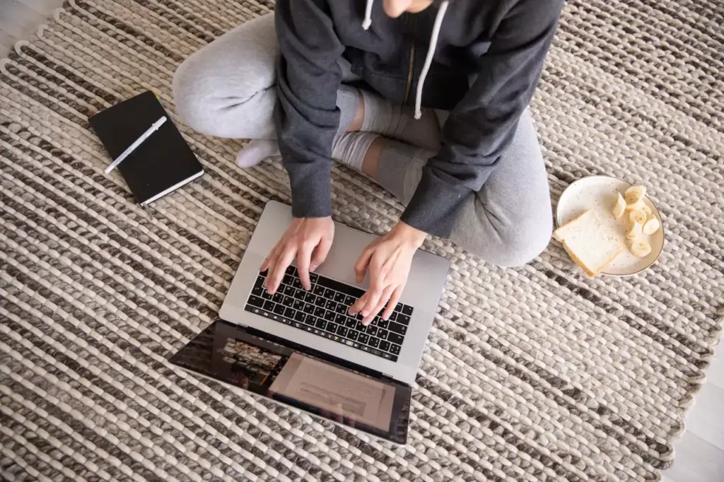 Use automation to deliver value and stay top-of-mind 24/7.