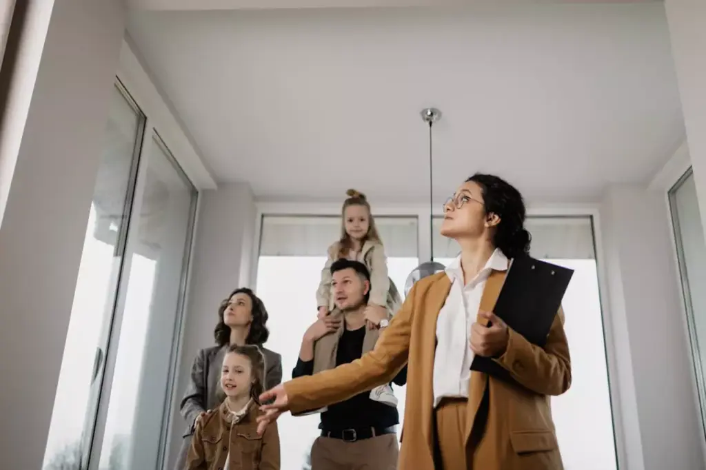 Content with seller focused keywords positions you as the go to agent.