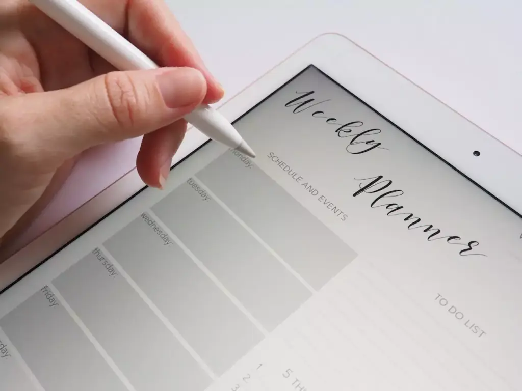 Schedule ahead to maintain online visibility without daily effort.